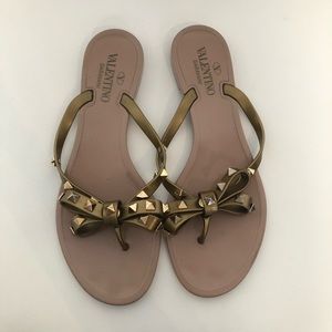 Valentino Rubber Rockstud Thong Sandals